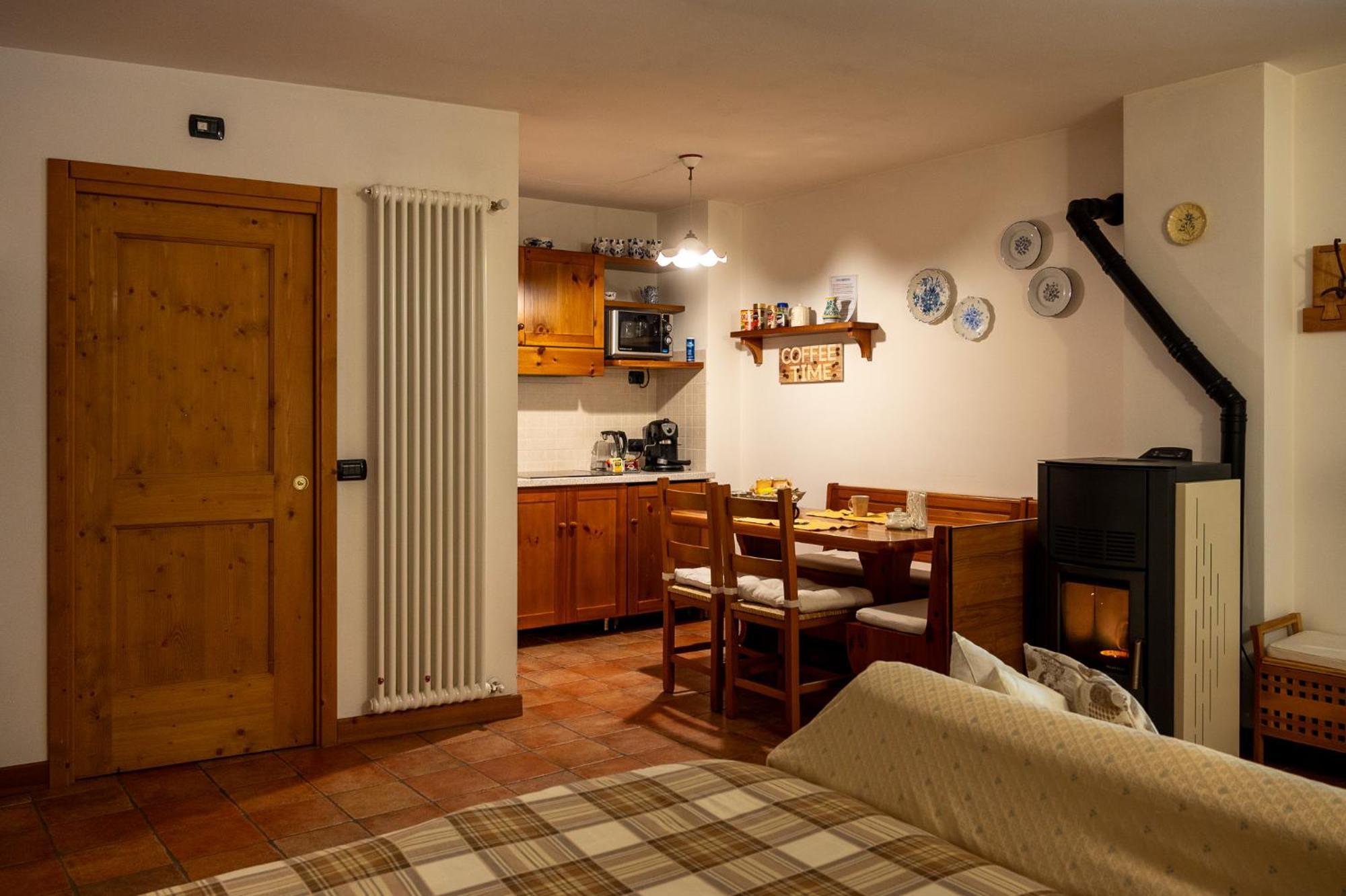 Baita De Eliseo B&B Valdisotto Εξωτερικό φωτογραφία